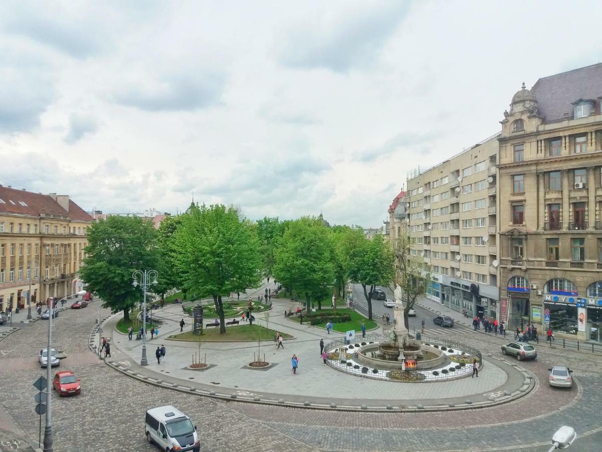 Квартира В Центрі Львова Вулиця Міцкевича 5, Простора З Гарним Видом На Місто Екстериор снимка